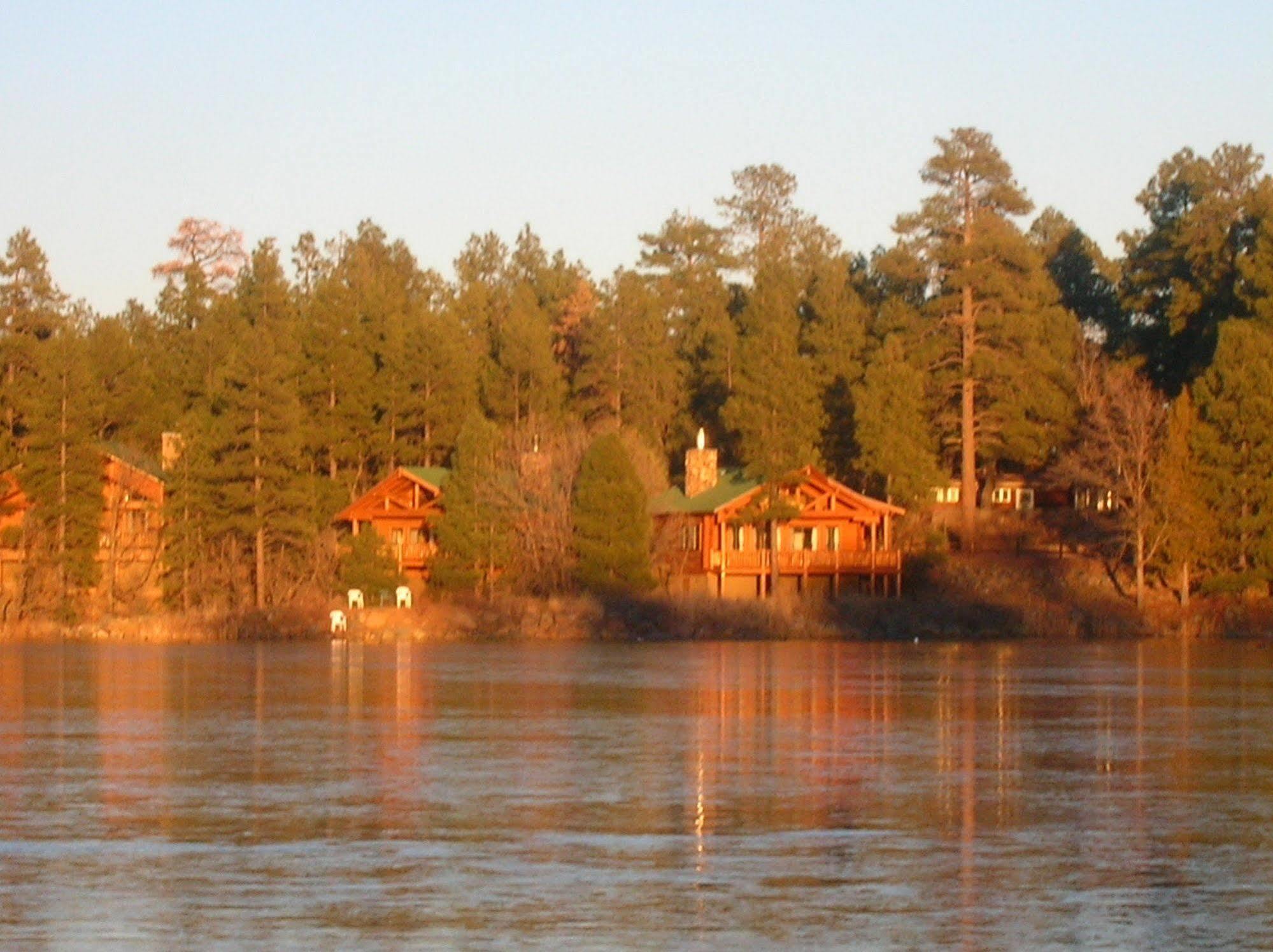 Lake Of The Woods Resort Lakeside Exterior foto